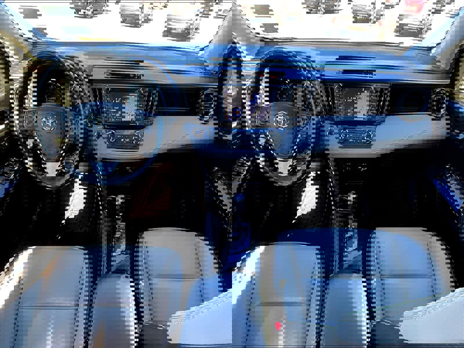 Used 2018 Toyota RAV4 Limited image 21