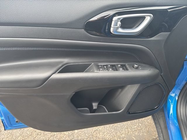 New 2026 Jeep Compass Latitude AWD/4WD image 16