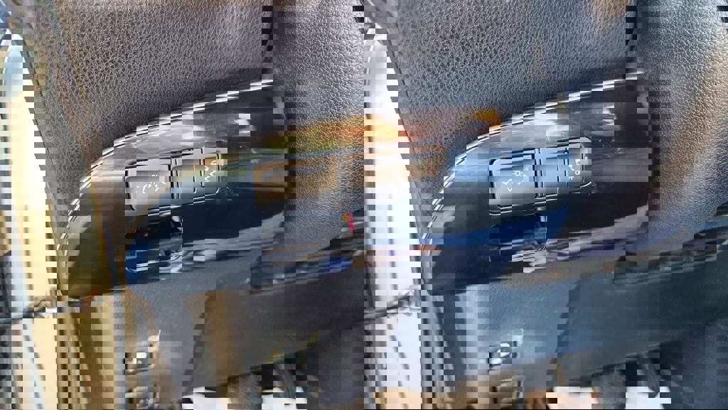 Used 2016 Toyota Prius Four Touring w/ Four Season Floor Mat Package image 25