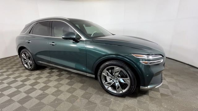 Used 2024 Genesis Electrified GV70 AWD/4WD image 2