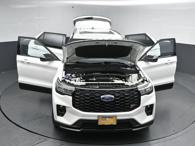 Certified 2025 Ford Explorer ST AWD/4WD image 56
