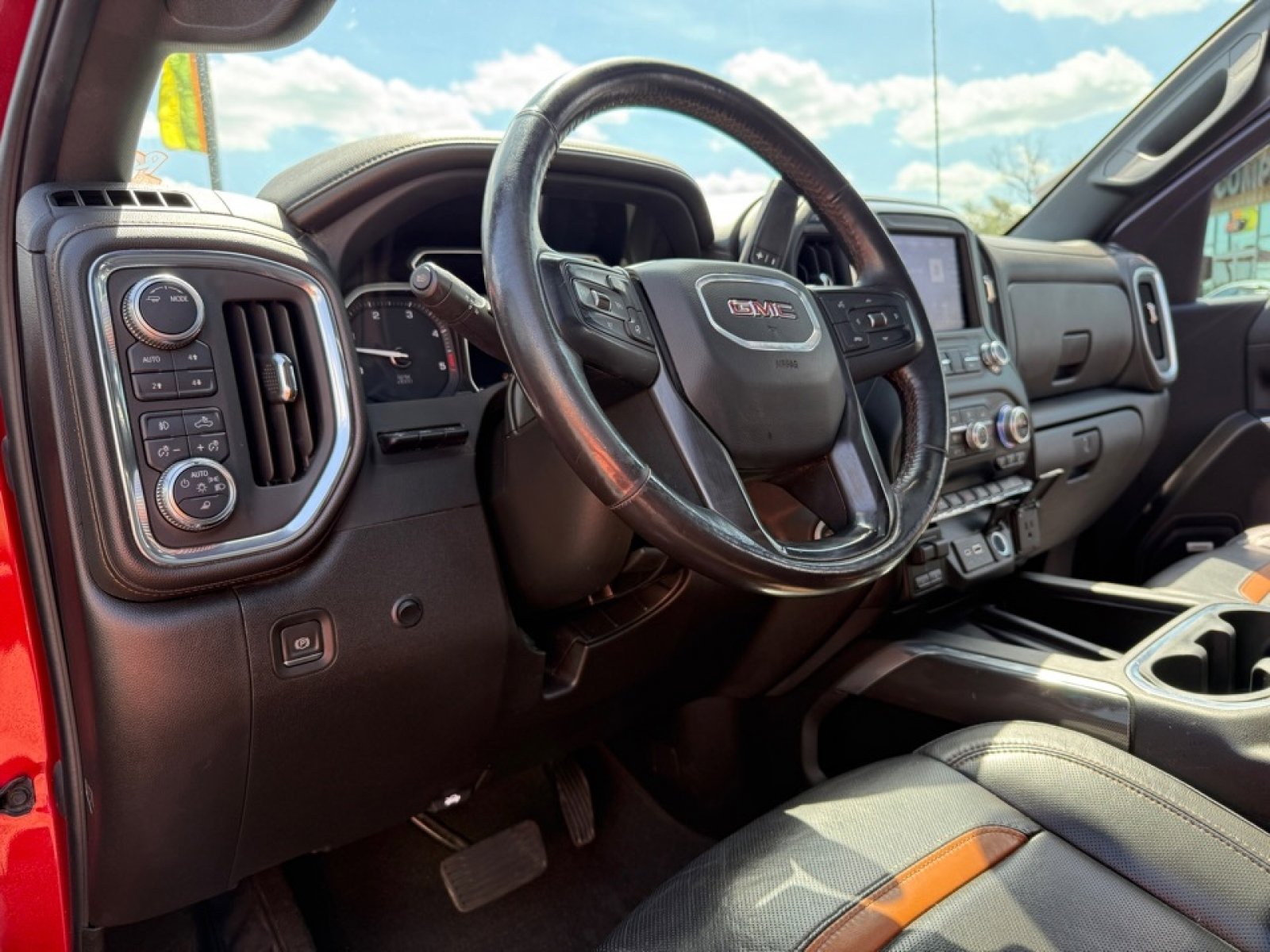 Used 2022 GMC Sierra 2500 AT4 w/ AT4 Preferred Package image 13