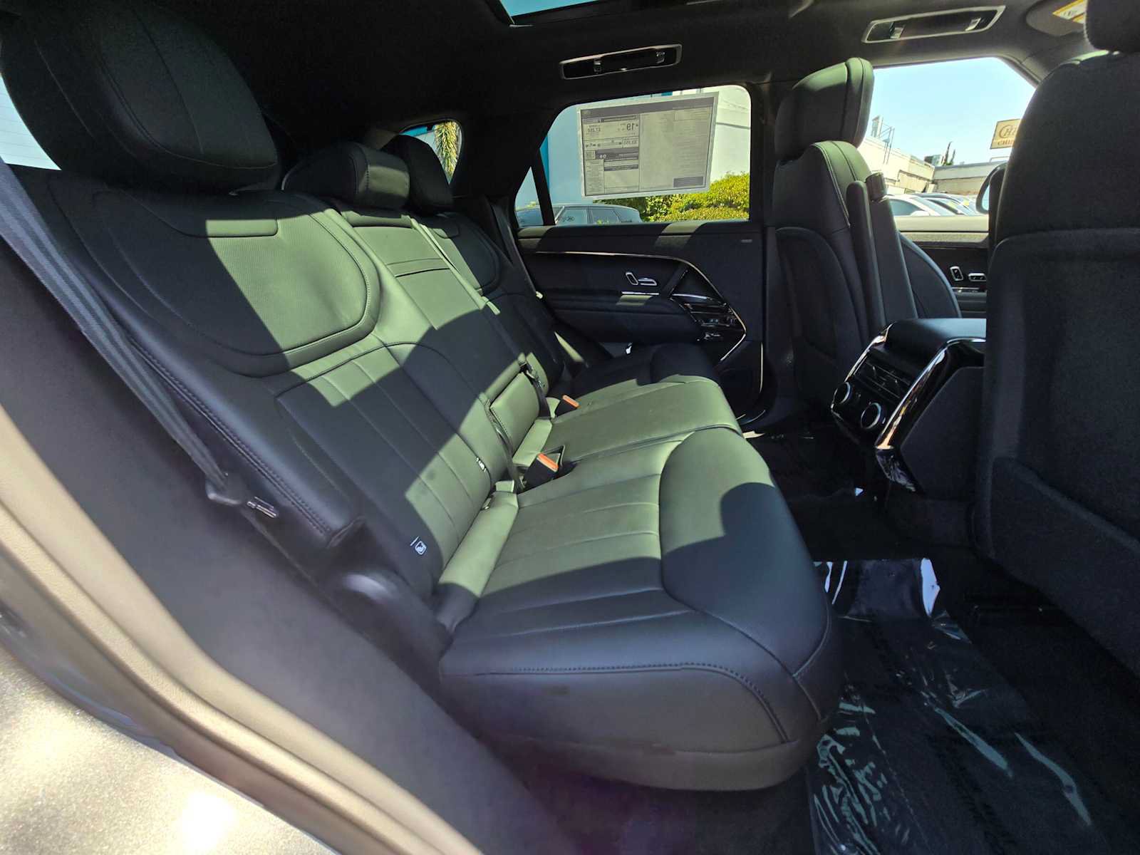 New 2025 Land Rover Range Rover Sport Dynamic SE AWD/4WD image 15