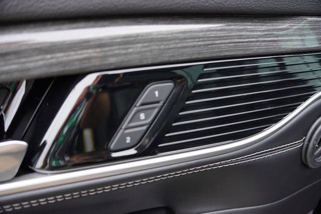 Used 2022 Jeep Wagoneer Series III w/ Premium Group I image 26