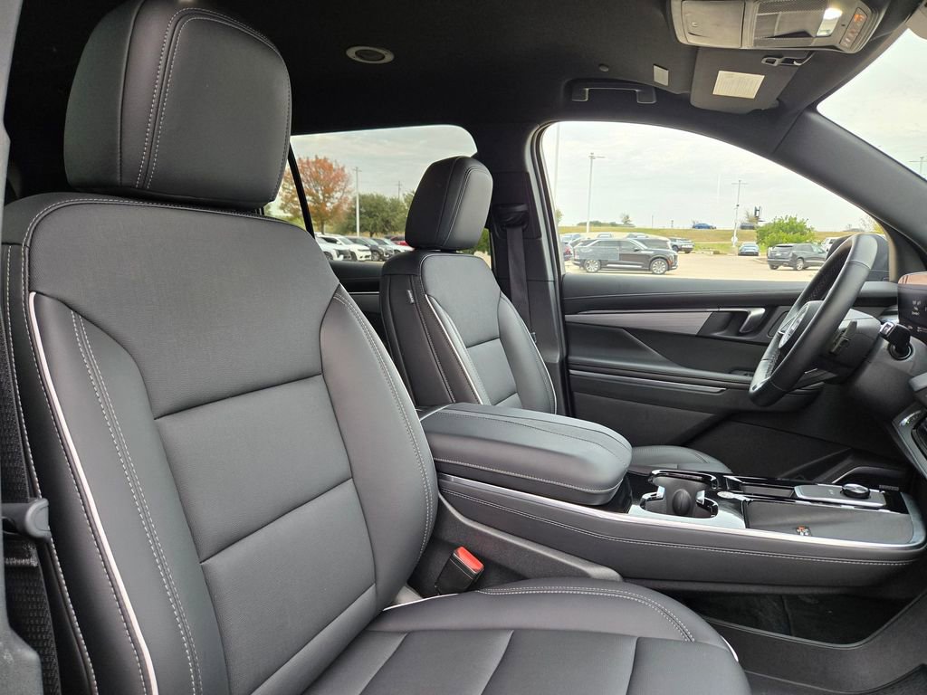 Used 2025 Buick Enclave Preferred image 28