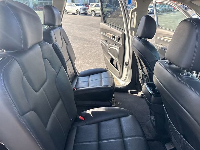 Used 2021 Kia Telluride EX w/ EX Premium Package image 16