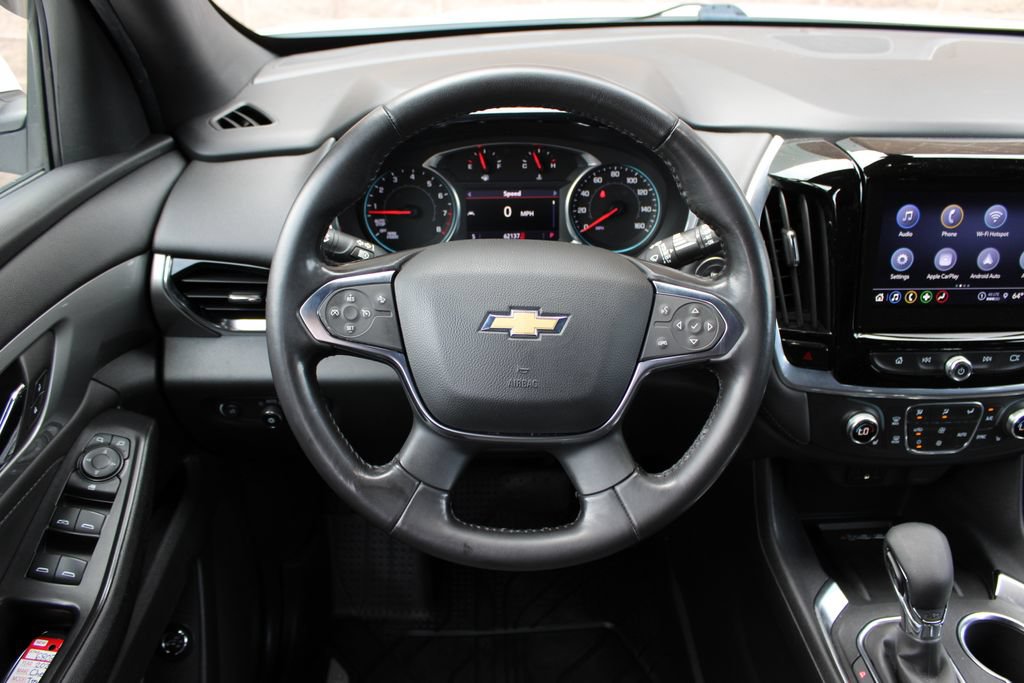 Used 2022 Chevrolet Traverse LT FWD image 18