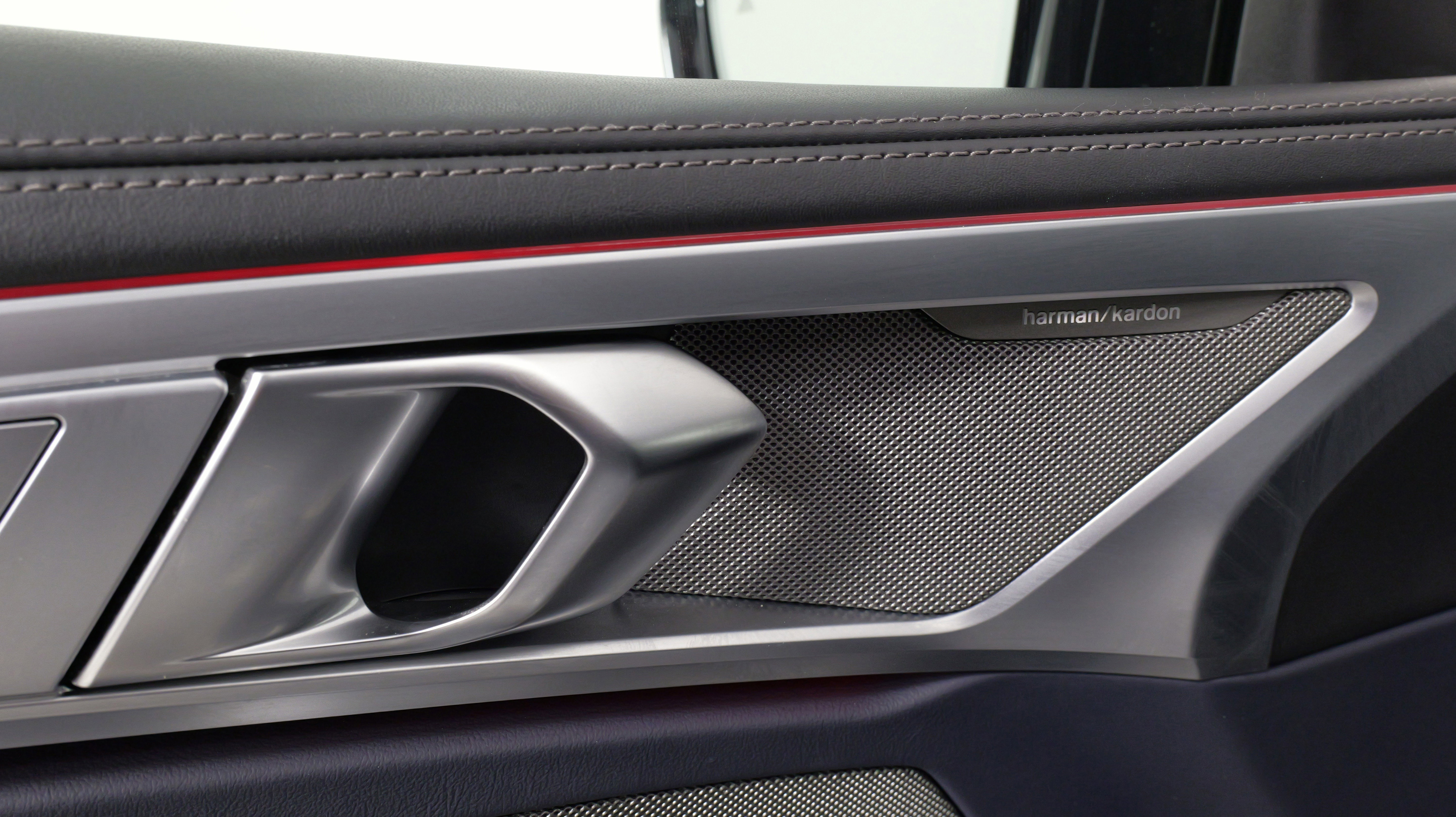 Used 2023 BMW M850i xDrive Coupe w/ Driving Assistance Package image 26