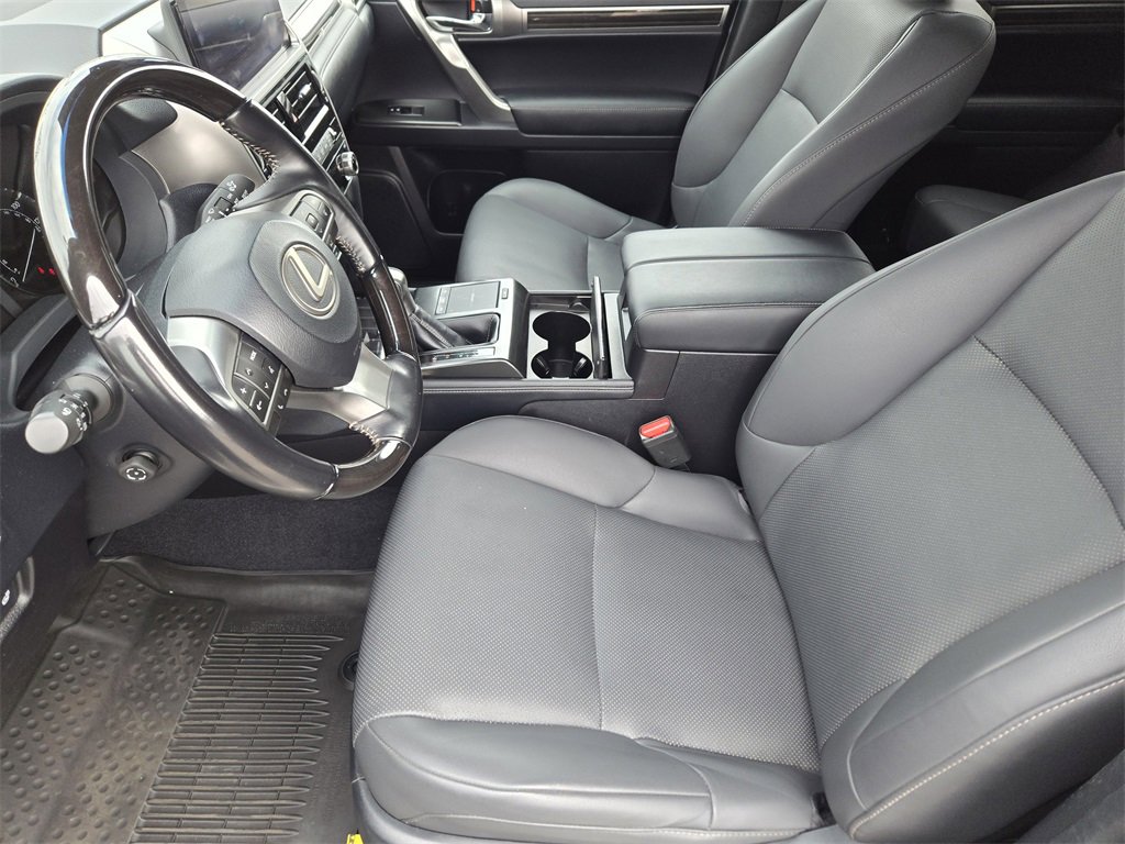 Used 2023 Lexus GX 460 Premium w/ Premium Package image 13