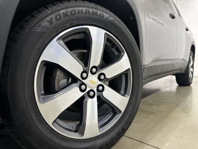 Used 2019 Chevrolet Traverse LT w/ LT Premium Package FWD image 28