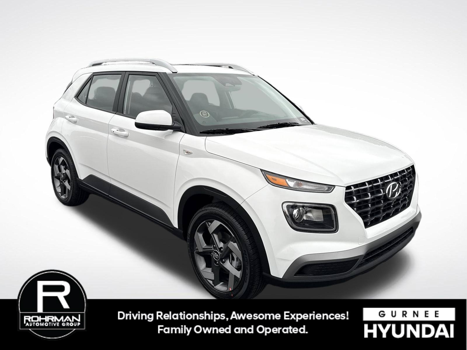 New 2026 Hyundai Venue SEL FWD image 2