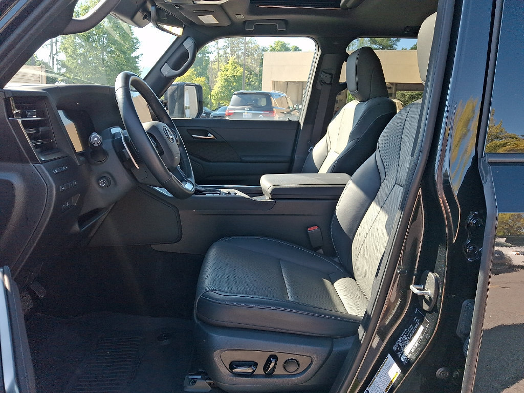Used 2024 Lexus GX 550 w/ Accessory Package (Z1) AWD/4WD image 13