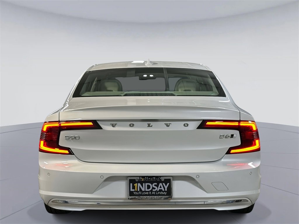 Used 2023 Volvo S90 B6 Plus w/ Protection Package Premier image 8