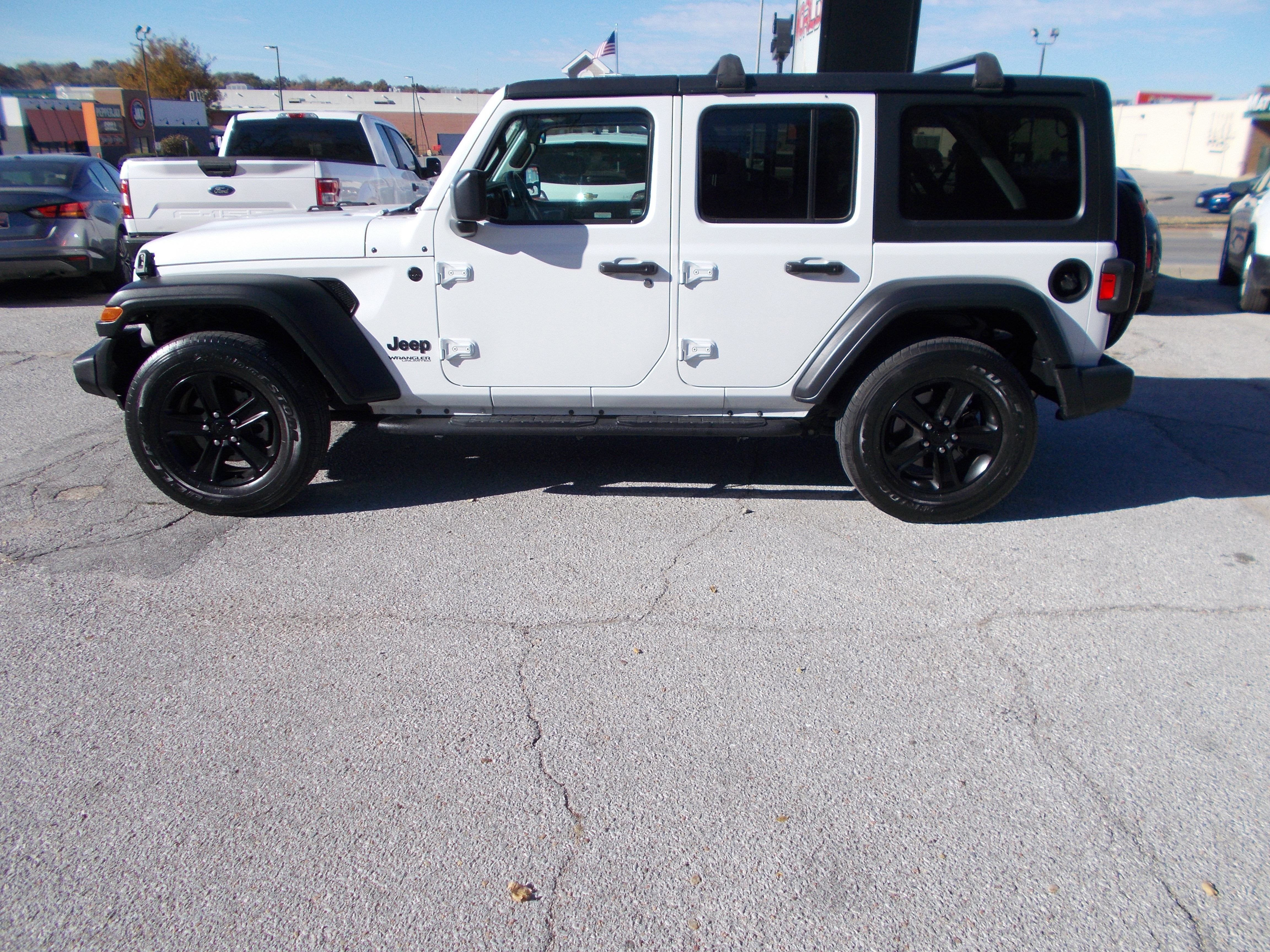 Used 2020 Jeep Wrangler Unlimited Sport image 8