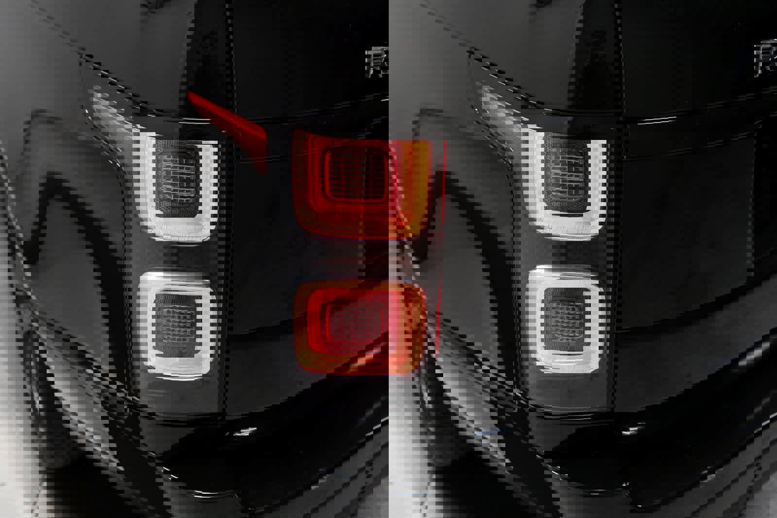 Used 2021 Land Rover Range Rover SV Autobiography Dynamic image 33