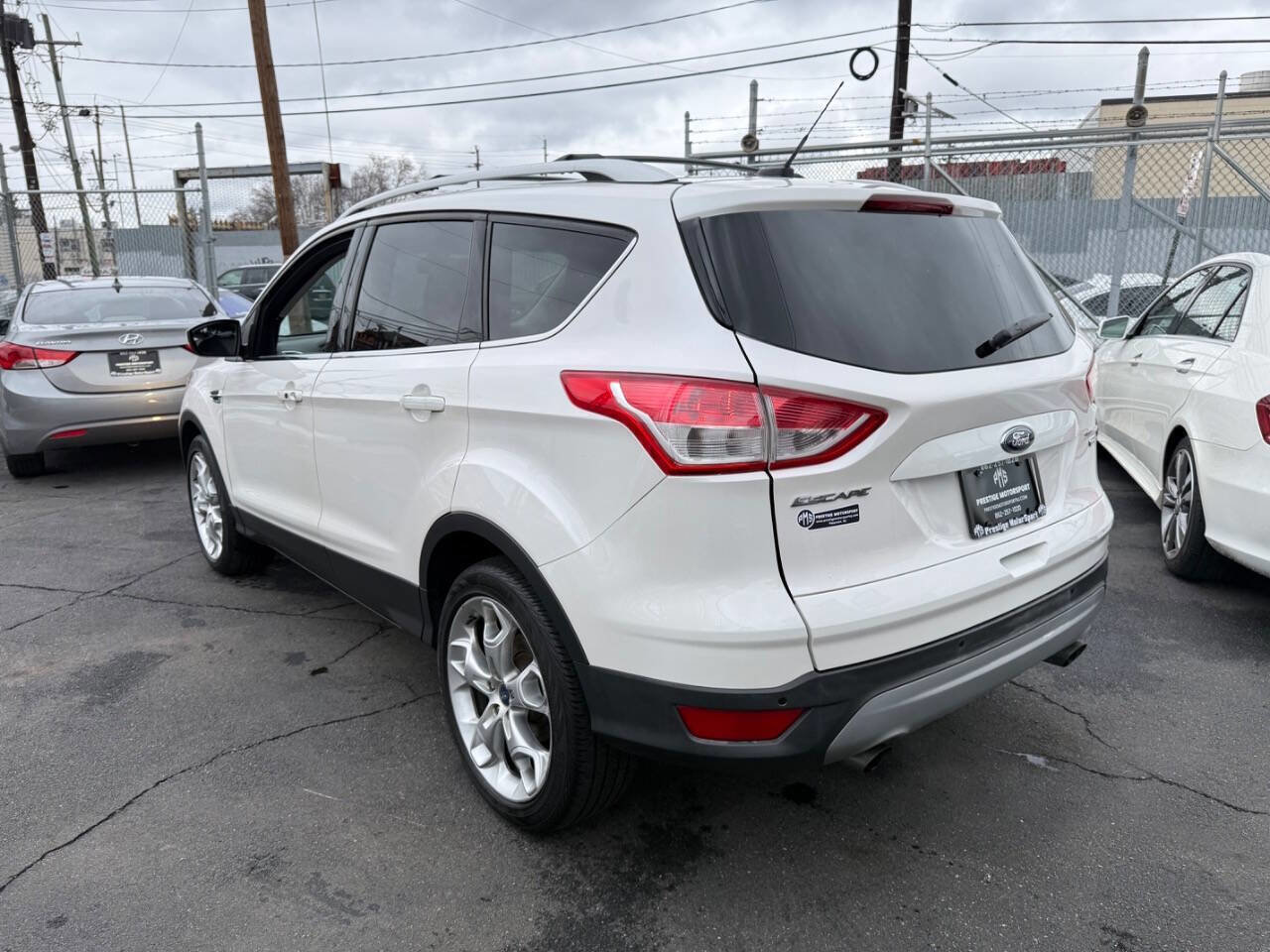 Used 2013 Ford Escape Titanium image 3
