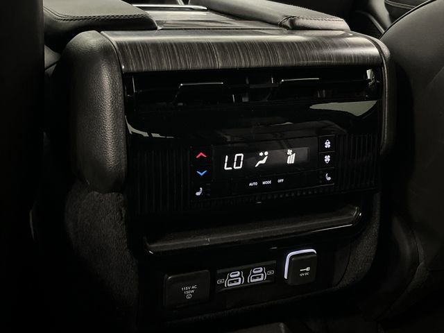 Used 2023 Jeep Wagoneer Series II w/ Premium Group I image 35