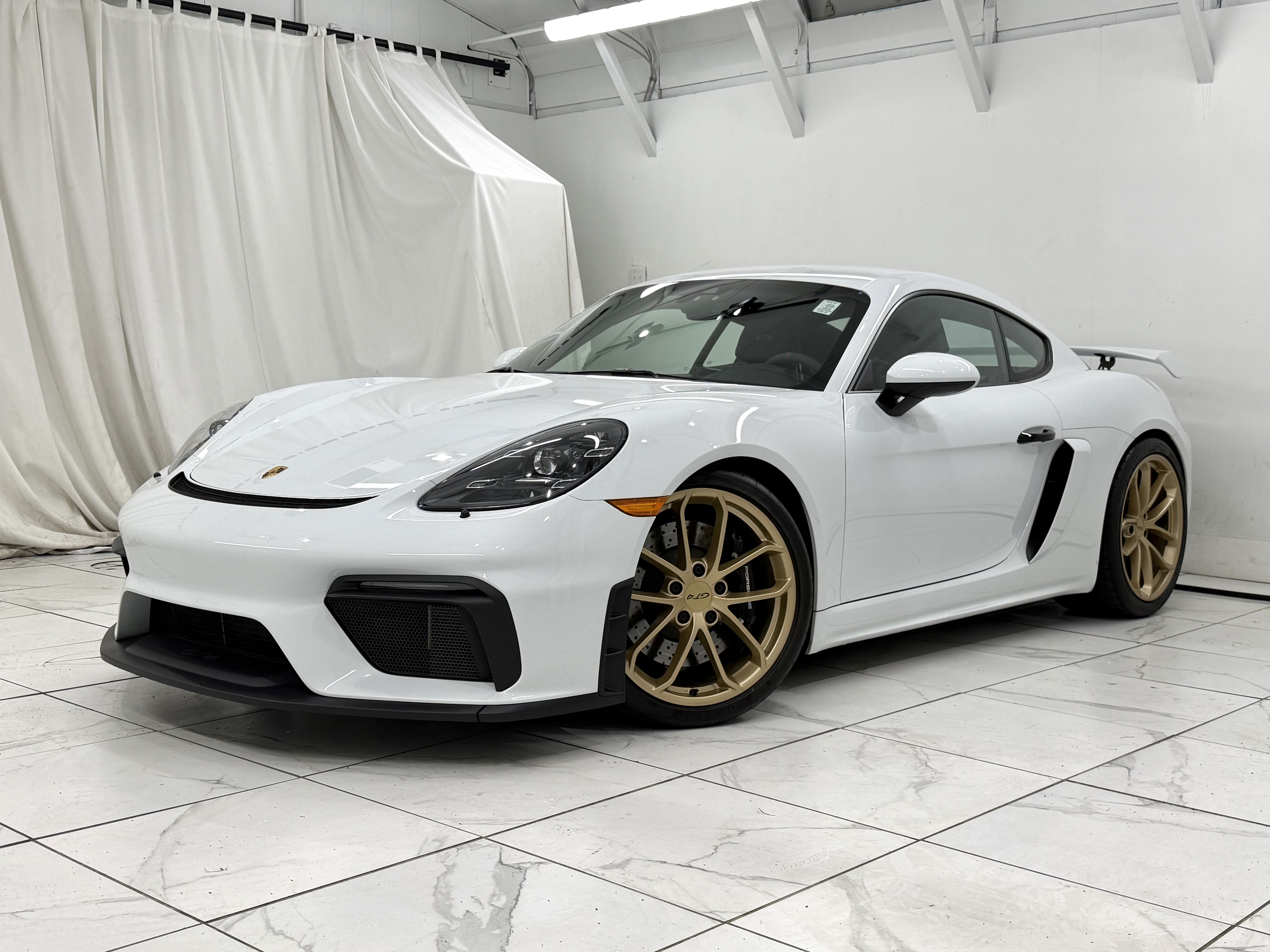 Certified 2022 Porsche 718 Cayman GT4 RWD image 6