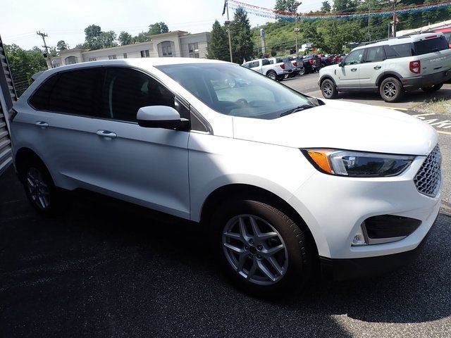 Certified 2024 Ford Edge SEL w/ Convenience Package AWD/4WD image 11