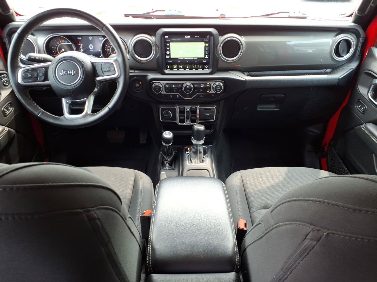 Used 2022 Jeep Gladiator Overland w/ Cold Weather Group AWD/4WD image 10