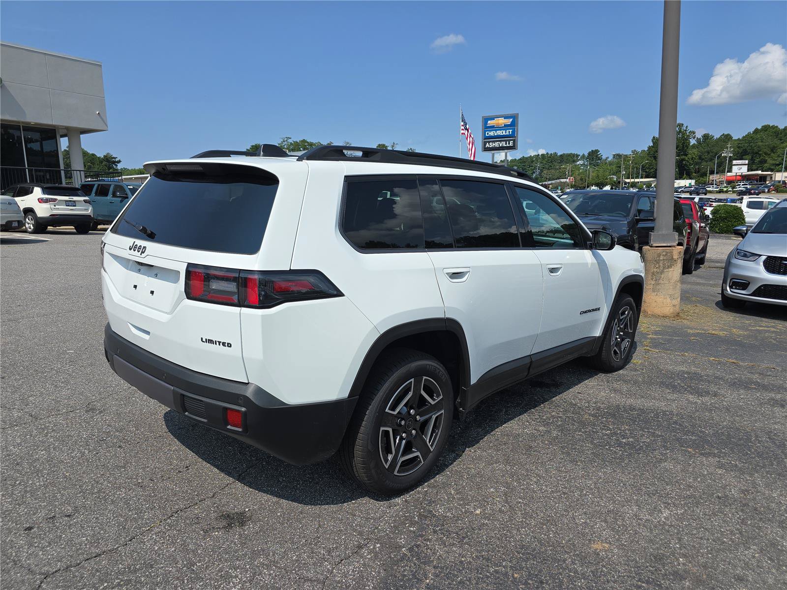New 2026 Jeep Cherokee Limited AWD/4WD image 3