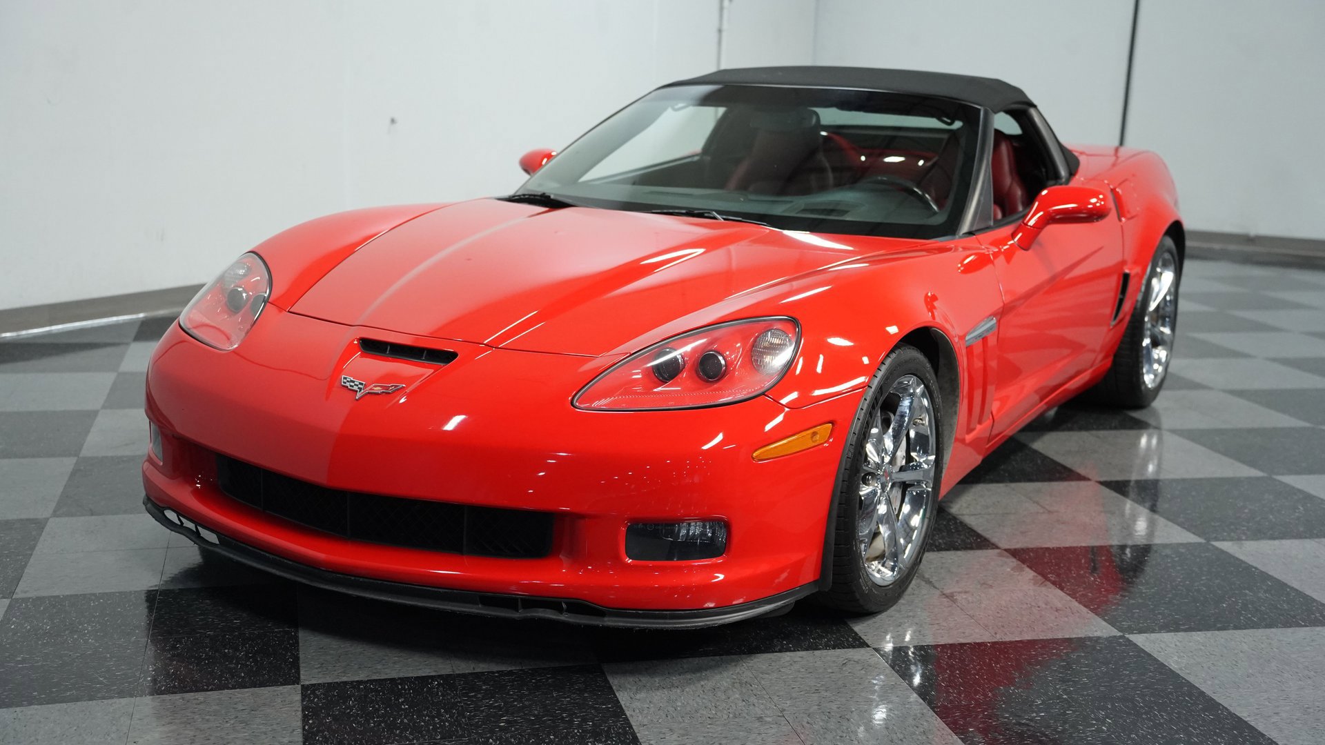 Used 2010 Chevrolet Corvette Grand Sport w/ Preferred Equipment Group image 16