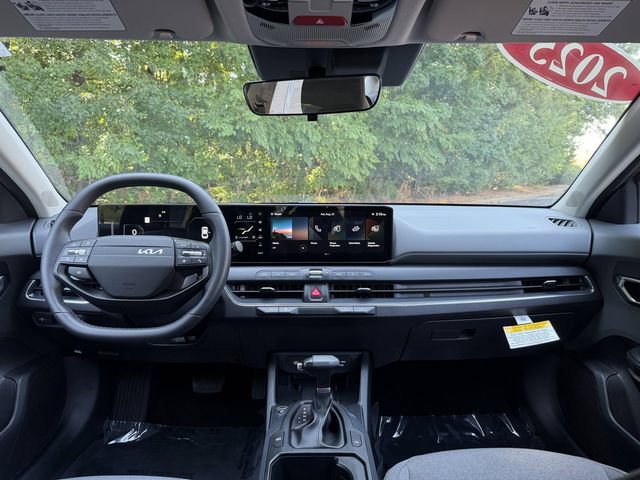 Used 2025 Kia K4 EX FWD image 33