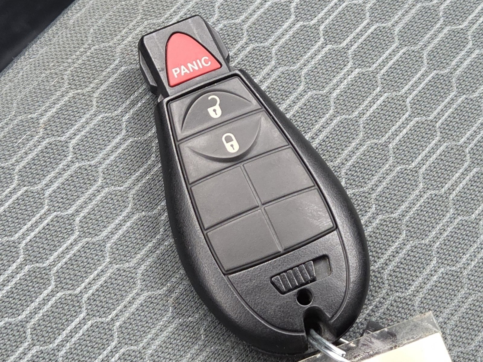 Used 2019 RAM 1500 Classic SLT image 32