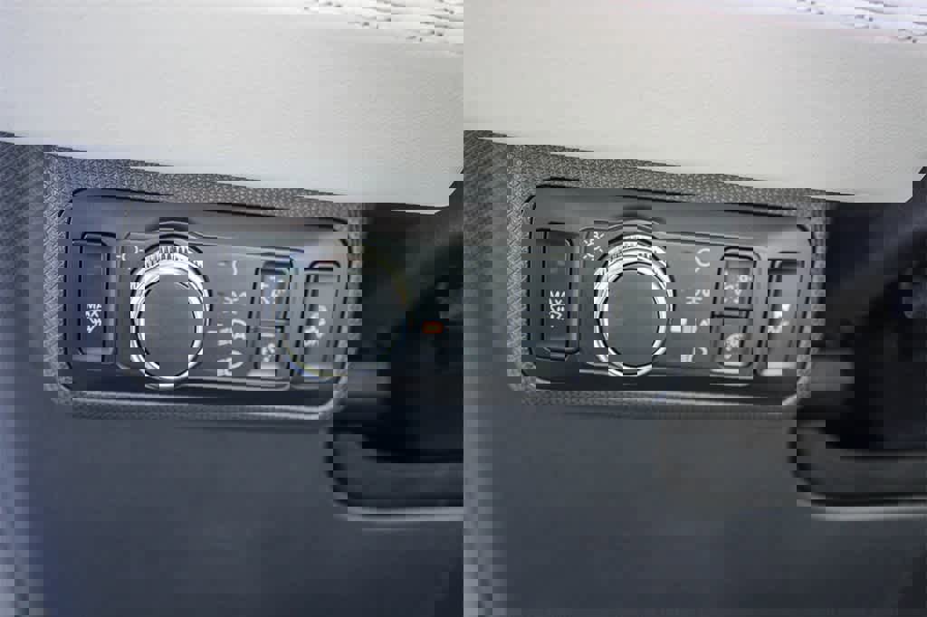 Used 2022 Ford Mustang Mach-E Premium image 29