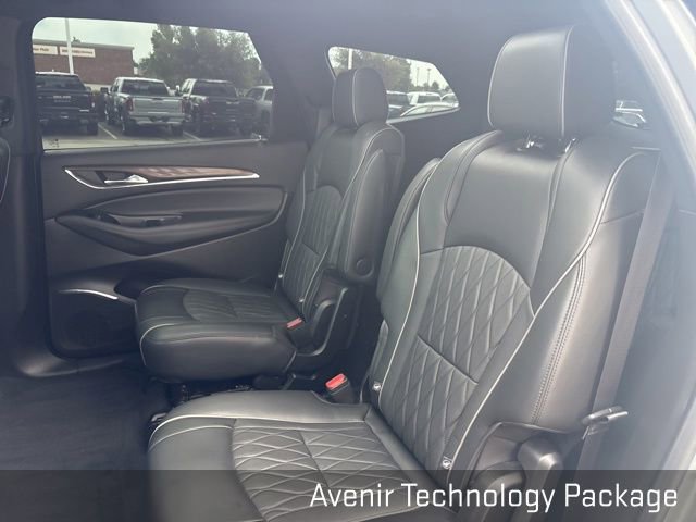 Used 2023 Buick Enclave Avenir w/ Avenir Technology Package image 27