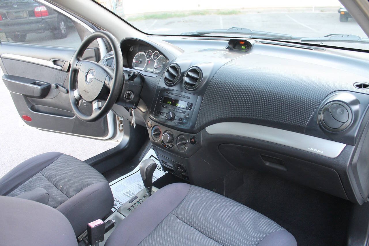 Used 2007 Chevrolet Aveo LS FWD image 33