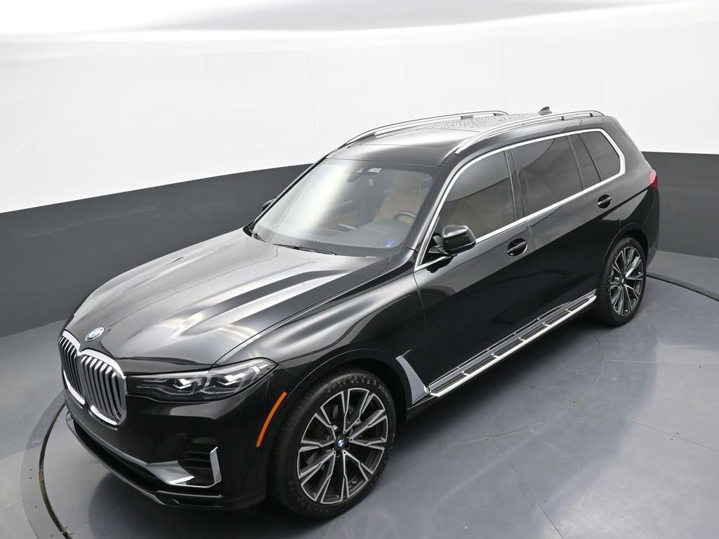 Used 2022 BMW X7 xDrive40i w/ Cold Weather Package image 32