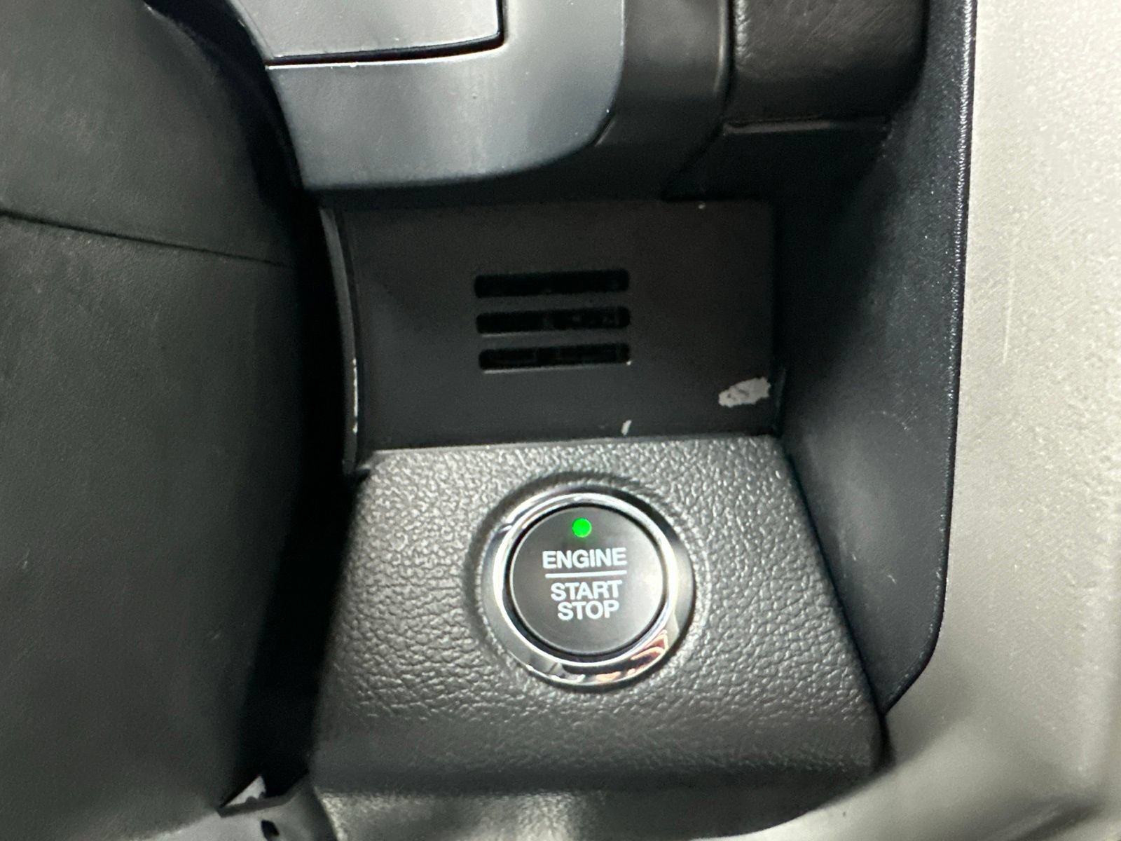 Used 2019 Ford F150 Lariat w/ Equipment Group 502A Luxury AWD/4WD image 57