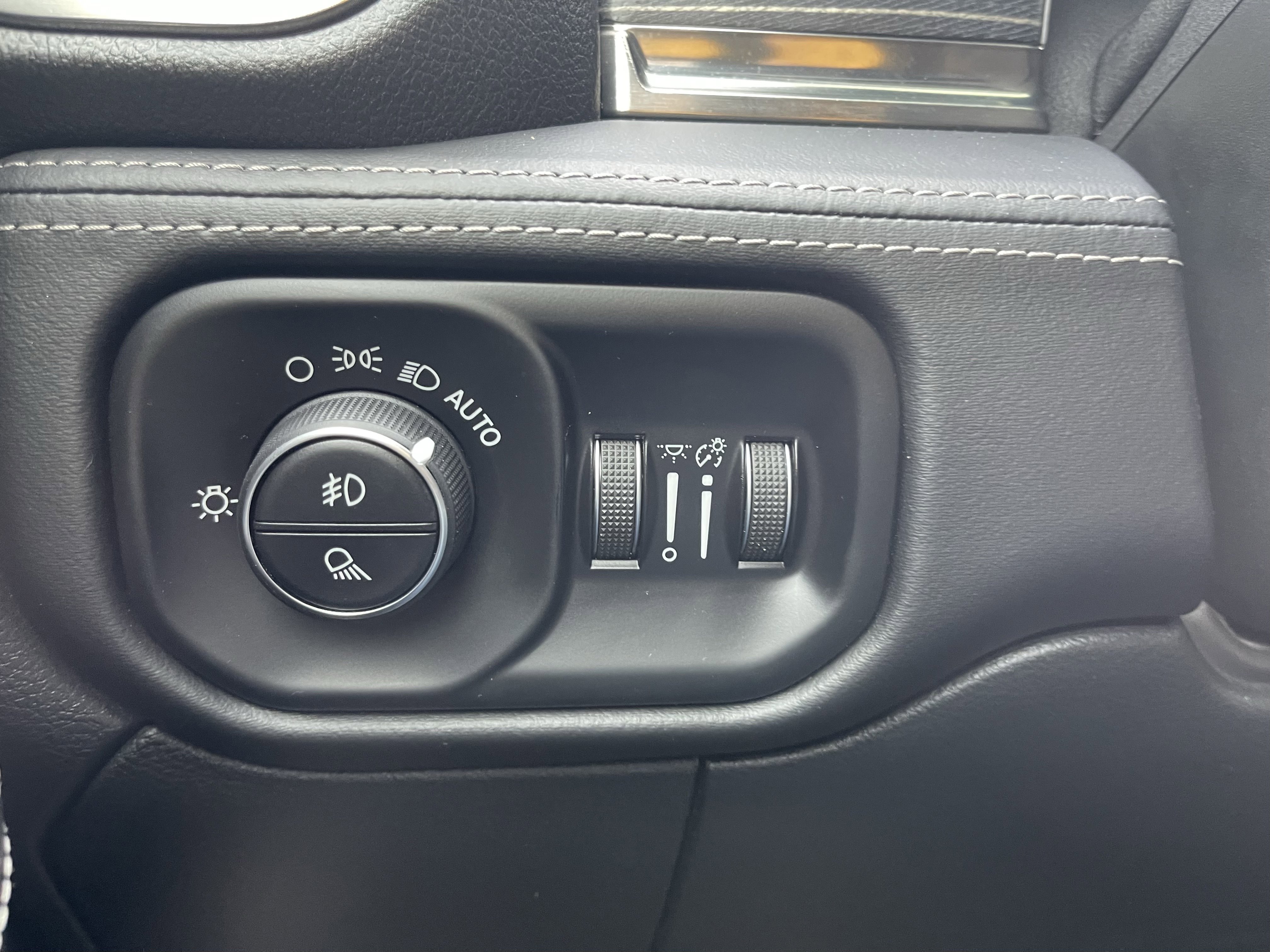 Used 2020 RAM 3500 Limited image 21