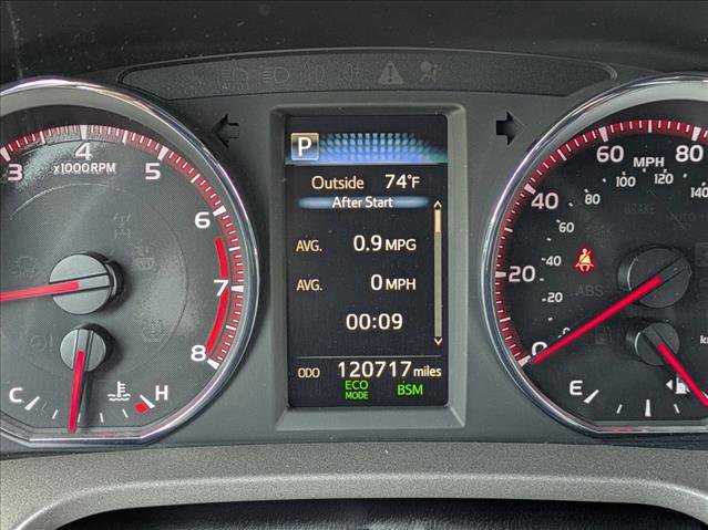 Used 2017 Toyota RAV4 SE FWD image 11
