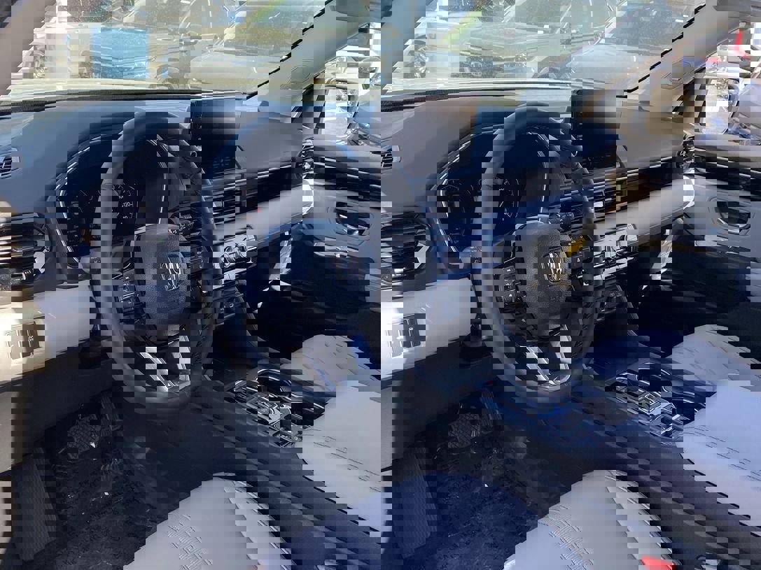 New 2025 Honda Pilot Touring image 13