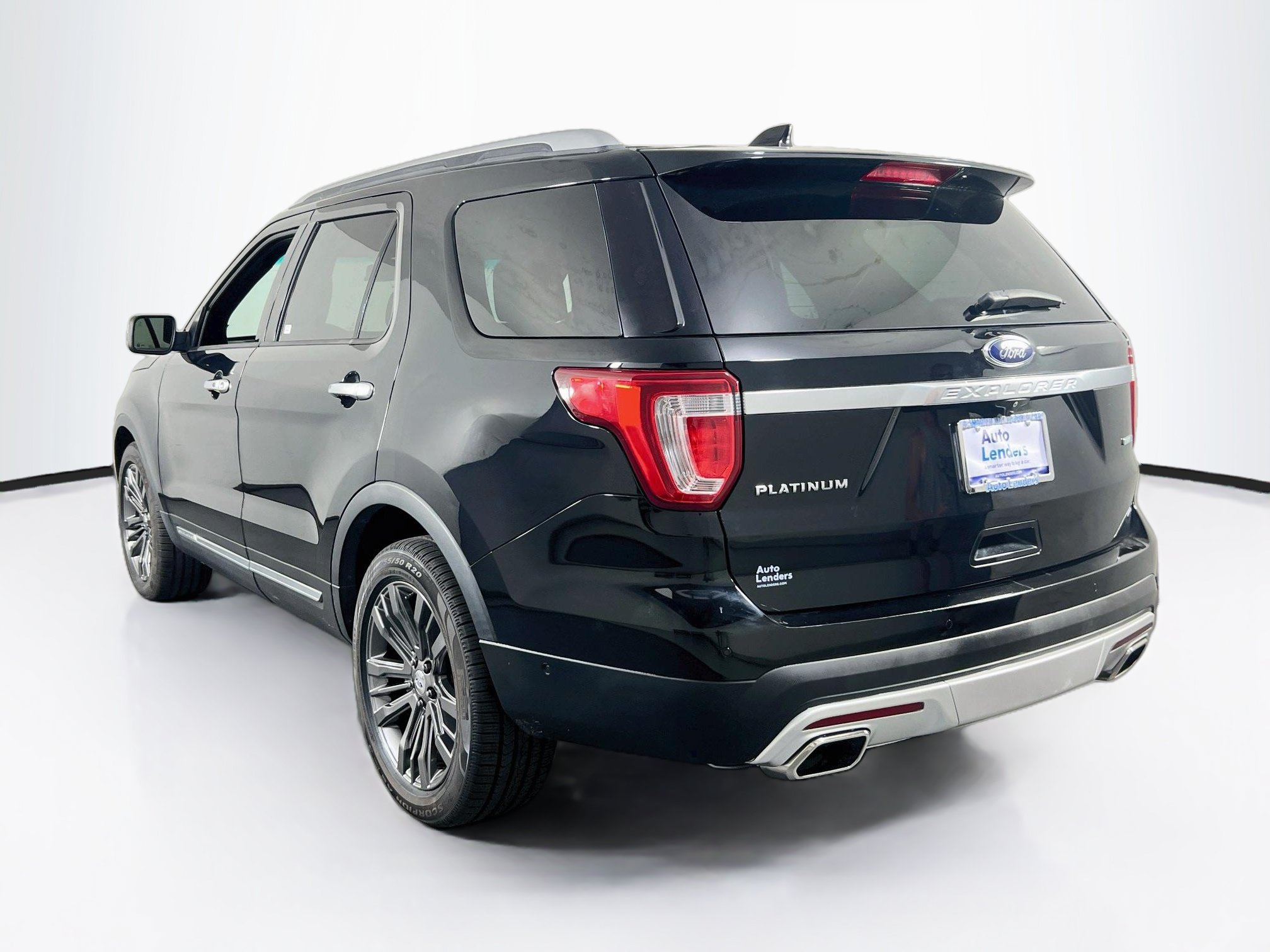 Used 2017 Ford Explorer Platinum AWD/4WD image 7