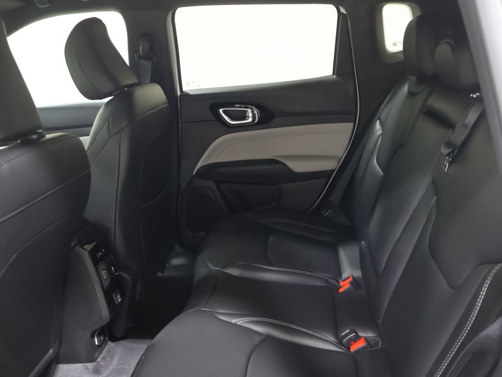 New 2026 Jeep Compass Limited AWD/4WD image 12