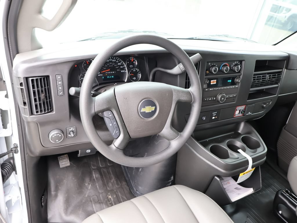 New 2026 Chevrolet Express 2500 w/ Enhanced Convenience Package RWD image 18