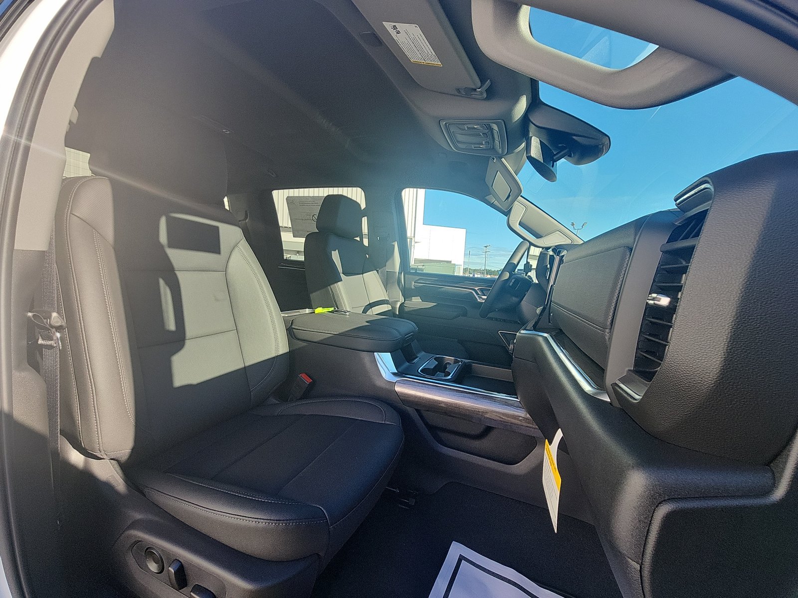 New 2026 Chevrolet Silverado 3500 LTZ w/ LTZ Convenience Package AWD/4WD image 23