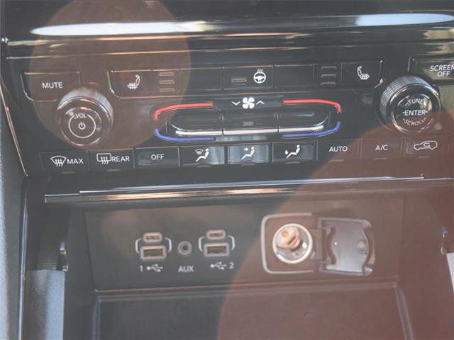 Used 2023 Jeep Grand Cherokee L Laredo image 15