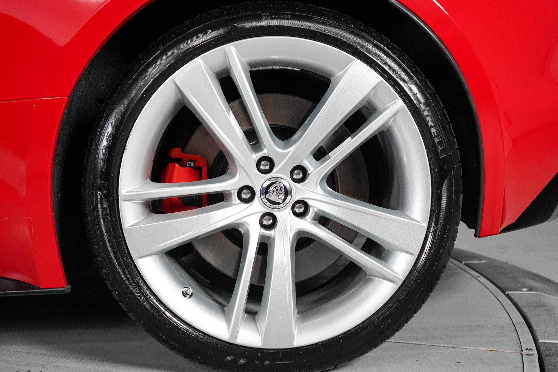 Used 2014 Jaguar F-TYPE S RWD image 8