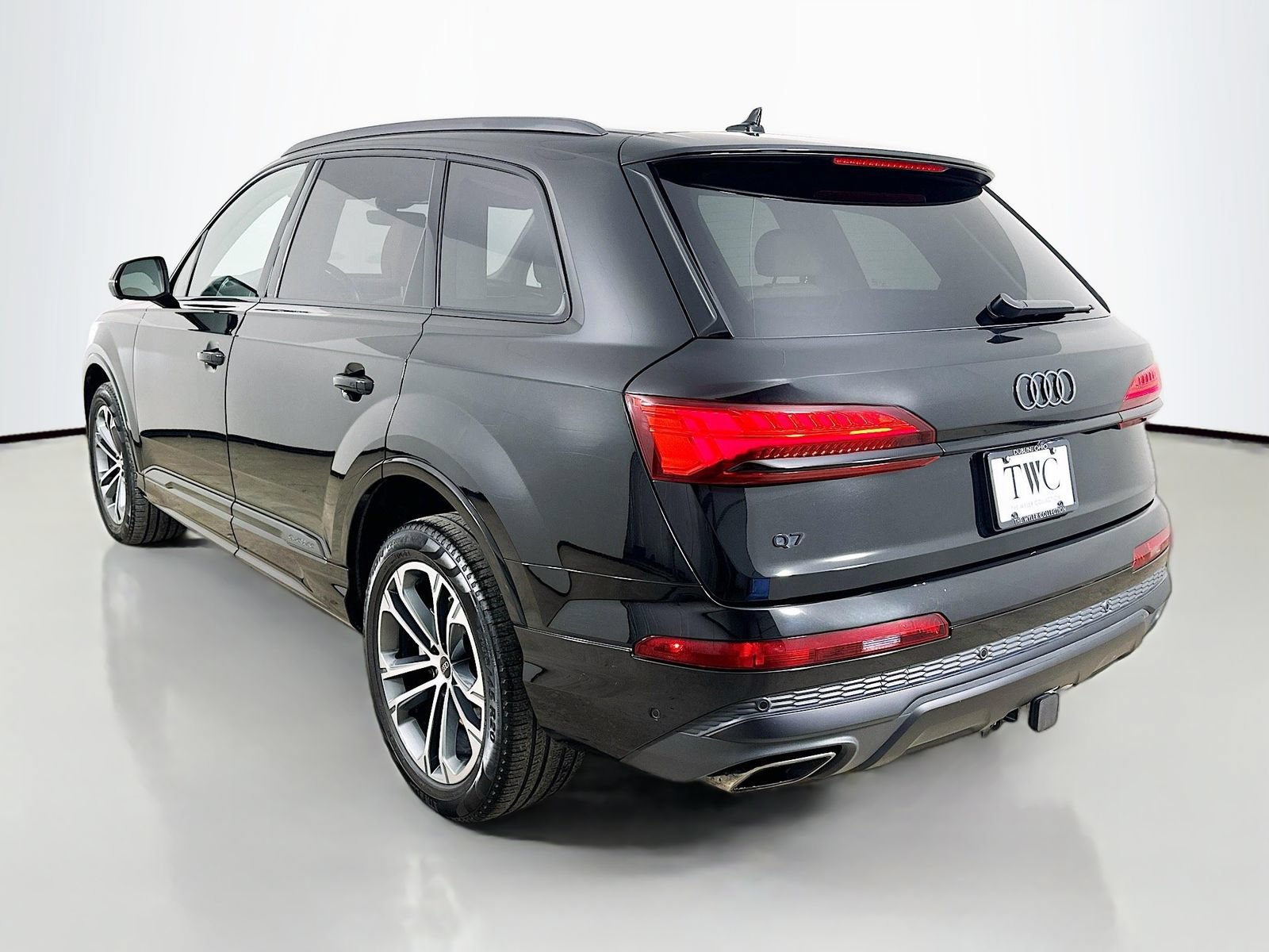 Used 2025 Audi Q7 2.0T Premium Plus AWD/4WD image 7