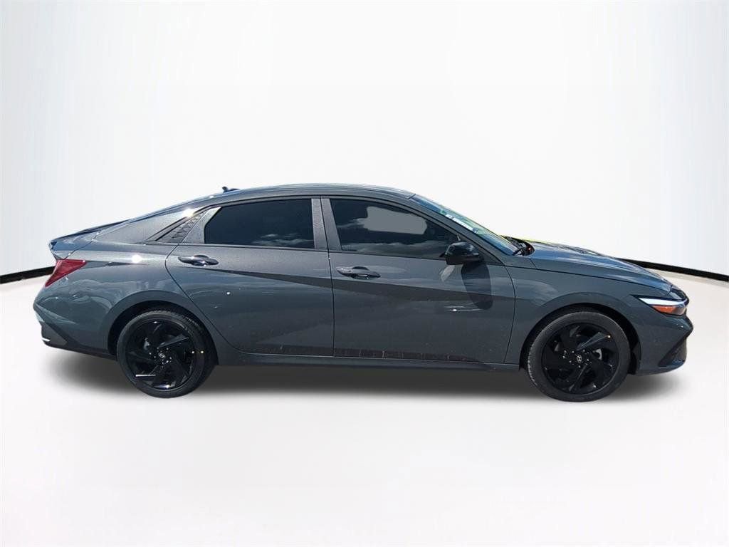 New 2026 Hyundai Elantra Sport image 4