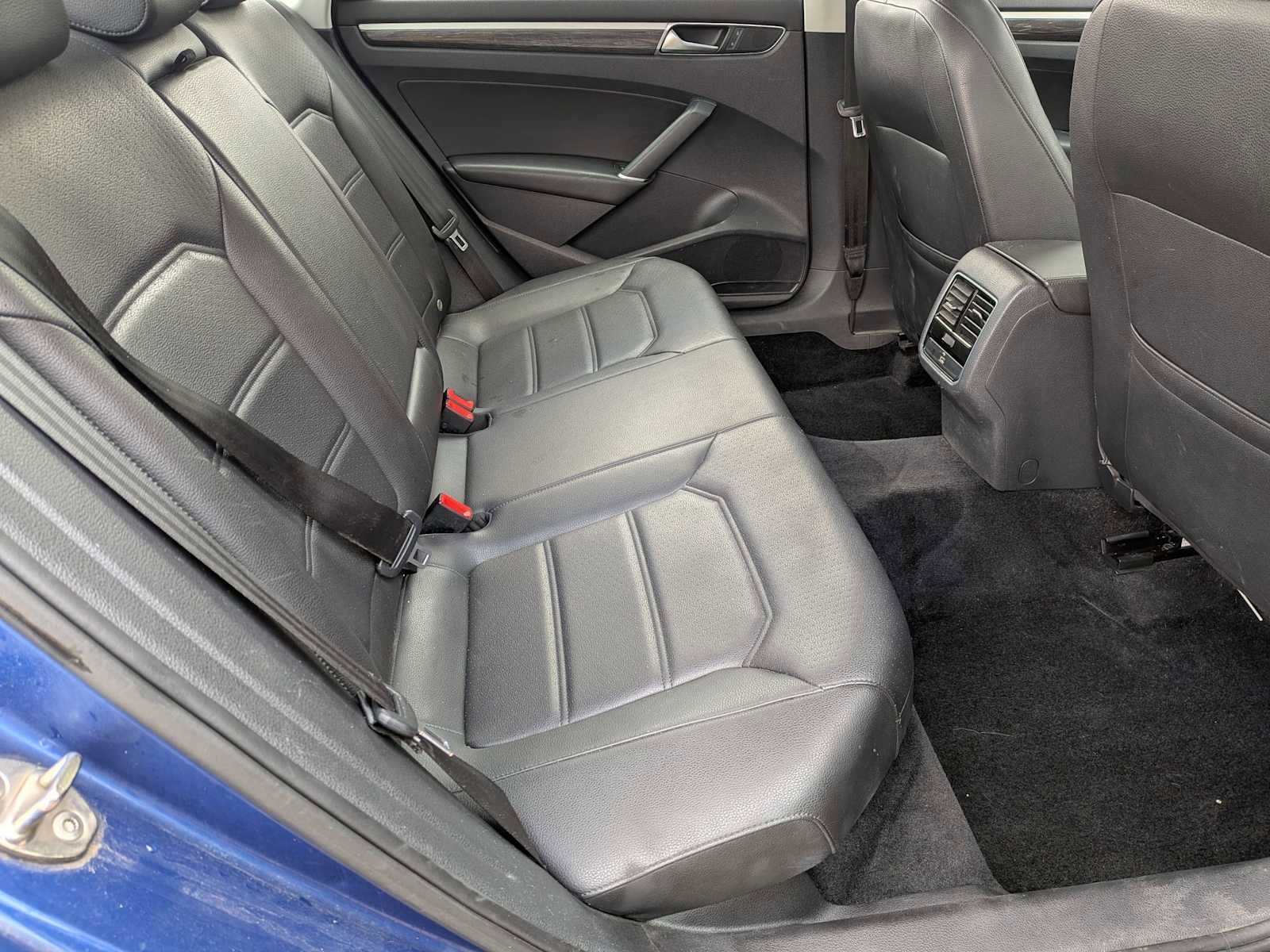 Used 2016 Volkswagen Passat 1.8T SE image 20