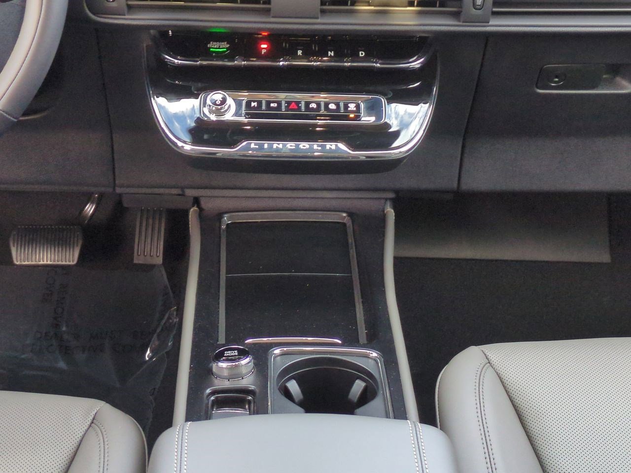 New 2026 Lincoln Corsair Premiere image 18