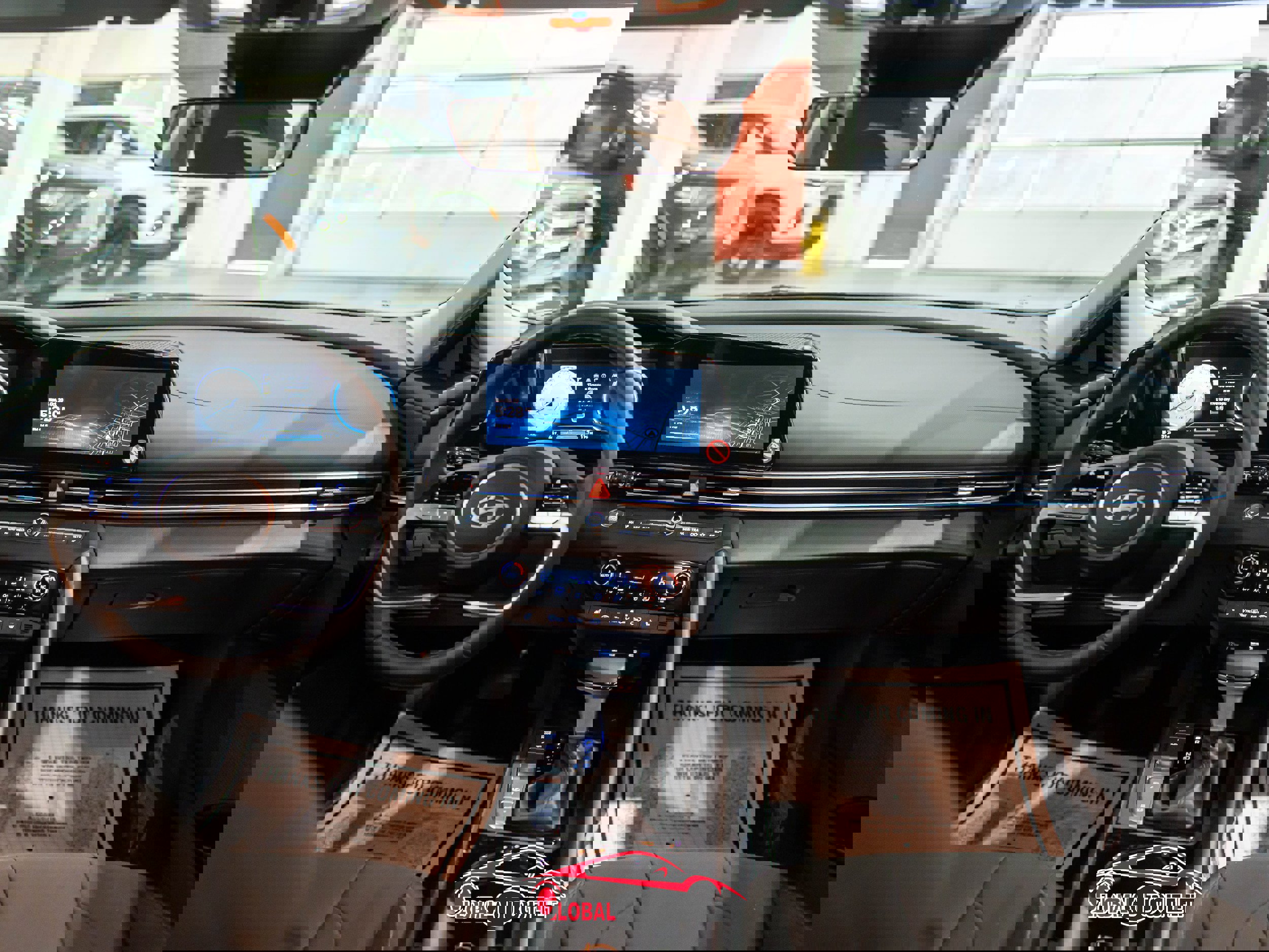 Used 2025 Hyundai Elantra SEL image 14