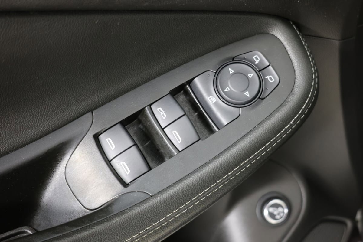 Used 2023 Buick Encore GX Select FWD image 19