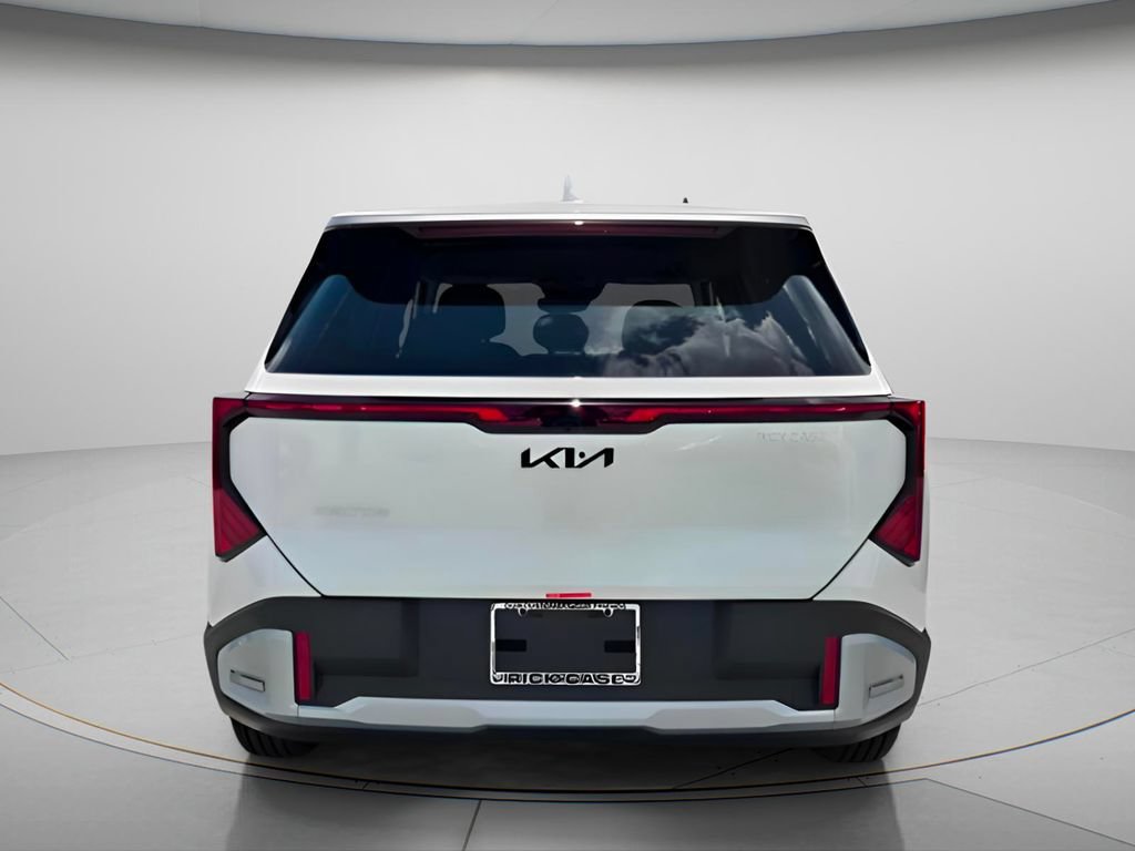 New 2027 Kia Seltos LX FWD image 4