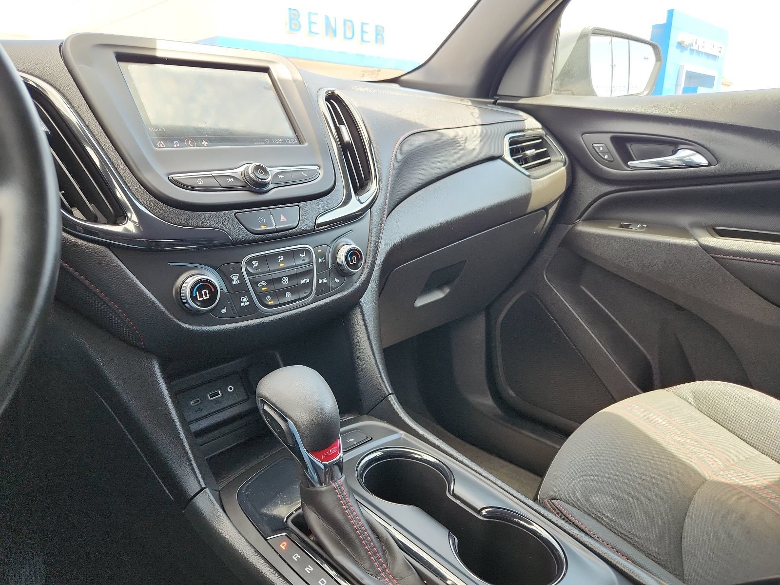 Used 2023 Chevrolet Equinox RS FWD image 20